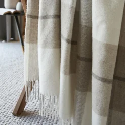 L'EFFET PAPILLON Plaid laine naturelle (140 x 200 cm) Marius Beige New