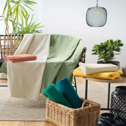 DOUCEUR D'INTERIEUR Plaid polycoton (180 x 220 cm) Lucile Bleu Hot