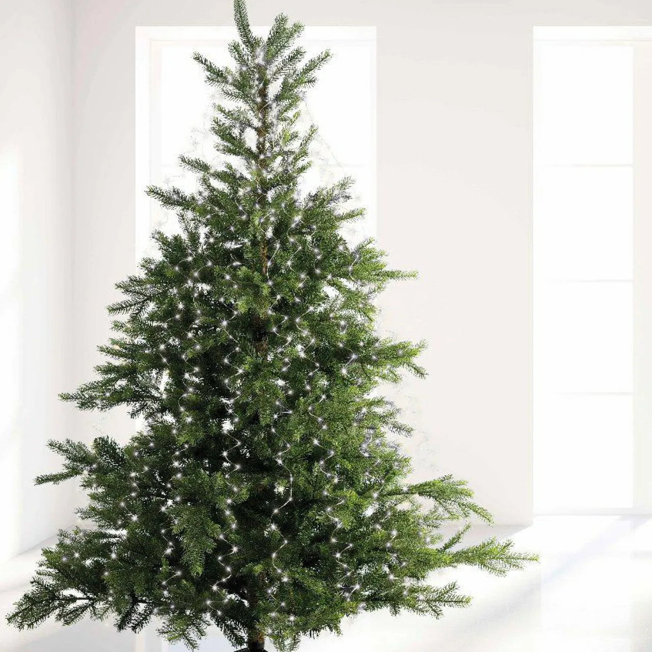 KAEMINGK Rideau pour sapin H2,10 m 672 Micro LED Flashing light Blanc froid Outlet