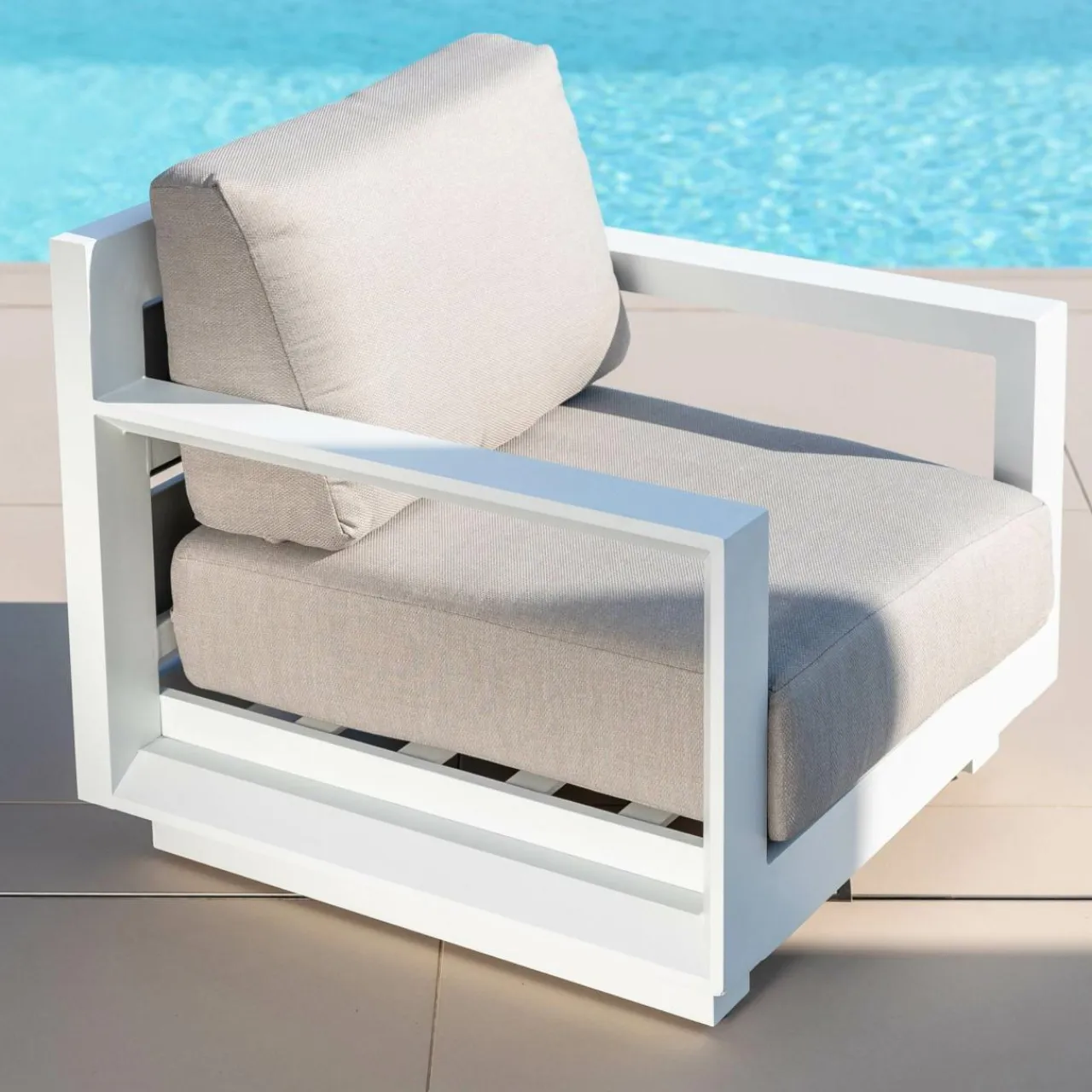 MOBELLIA Salon de jardin aluminium 7 places 5 pcs Elba Blanc et taupe Blanc - Taupe Clearance