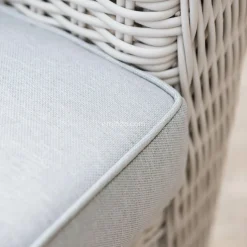 MOBELLIA Salon de jardin en résine tressée 5 places 4 pcs Calvi Blanc et gris clair Tressé Blanc - Gris clair Discount