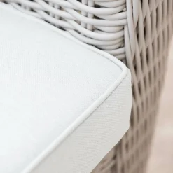 MOBELLIA Salon de jardin en résine tressée 7 places 5 pcs Calvi Blanc Tressé Blanc - Blanc Clearance