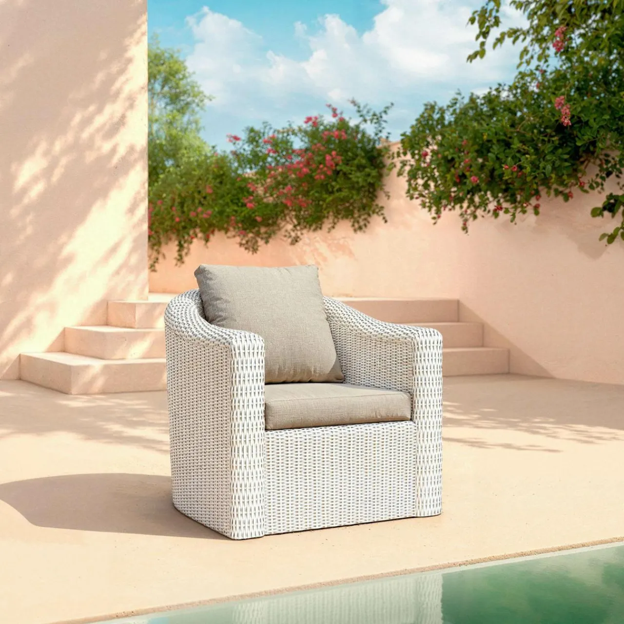 MOBELLIA Salon de jardin en résine tressée 5 places 4 pcs Calvi Blanc et taupe Tressé Blanc - Taupe Outlet