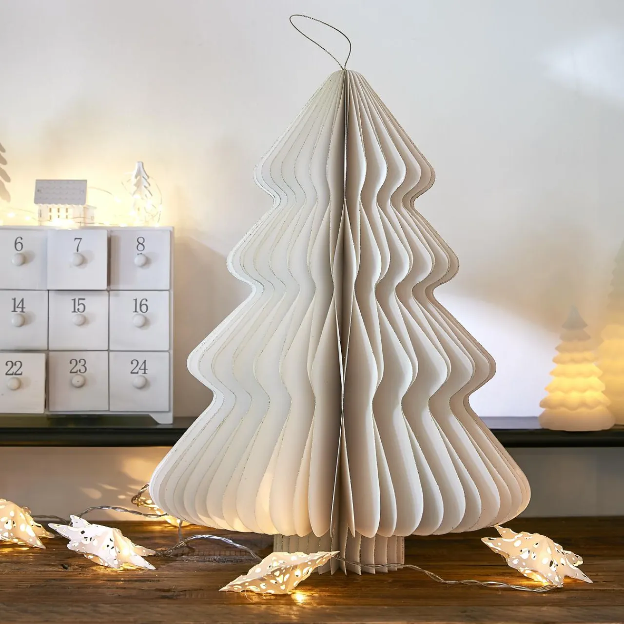 KAEMINGK Sapin papier à suspendre (H40 cm) Fermeture Magnétique Blanc Outlet