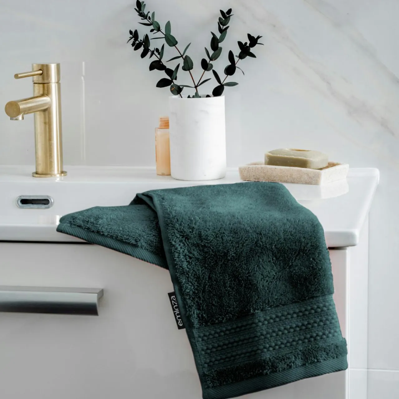 EMINZA Serviette de bain coton bio (30 x 50 cm) Méline Vert émeraude