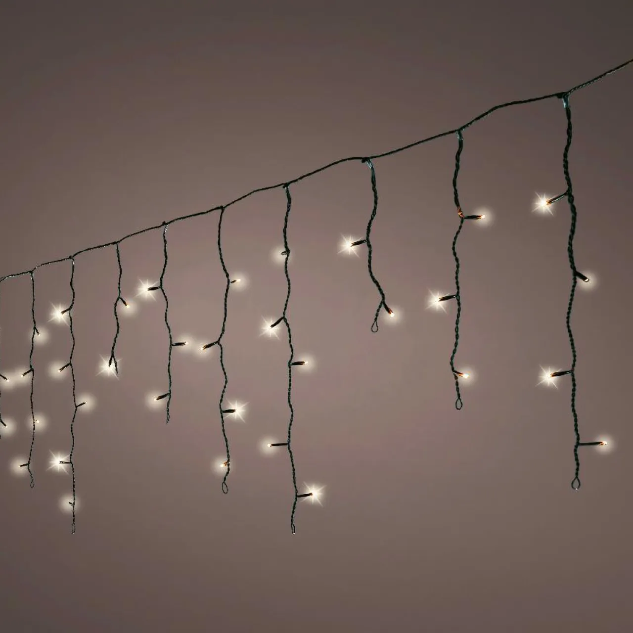 EMINZA Stalactite lumineuse 20 m 490 LED câble noir Stars Blanc chaud Blanc Chaud - câble noir Outlet