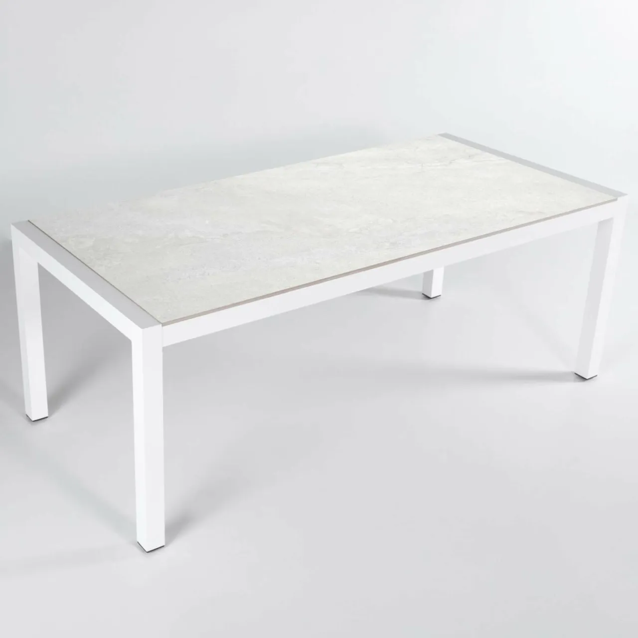 MOBELLIA Table de jardin en aluminium et céramique 6 places (150 x 75 cm) Modena Blanc Discount