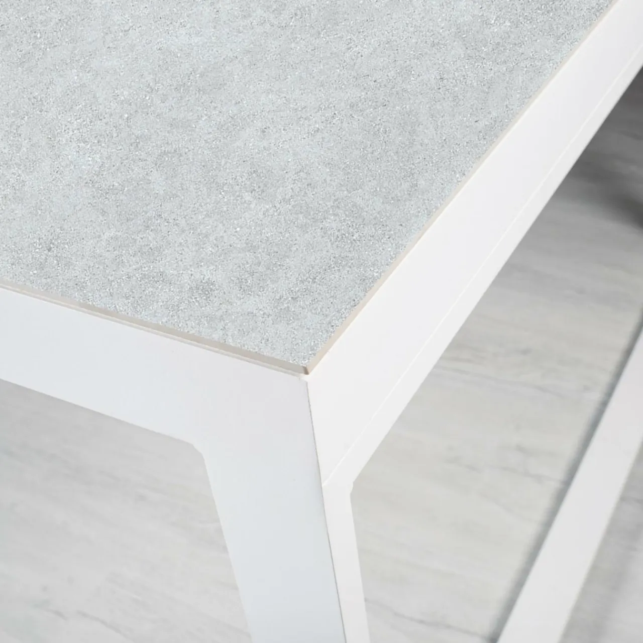 MOBELLIA Table de jardin en aluminium et céramique 12 places (260 x 120 cm) Kore Blanc et Gris clair Outlet