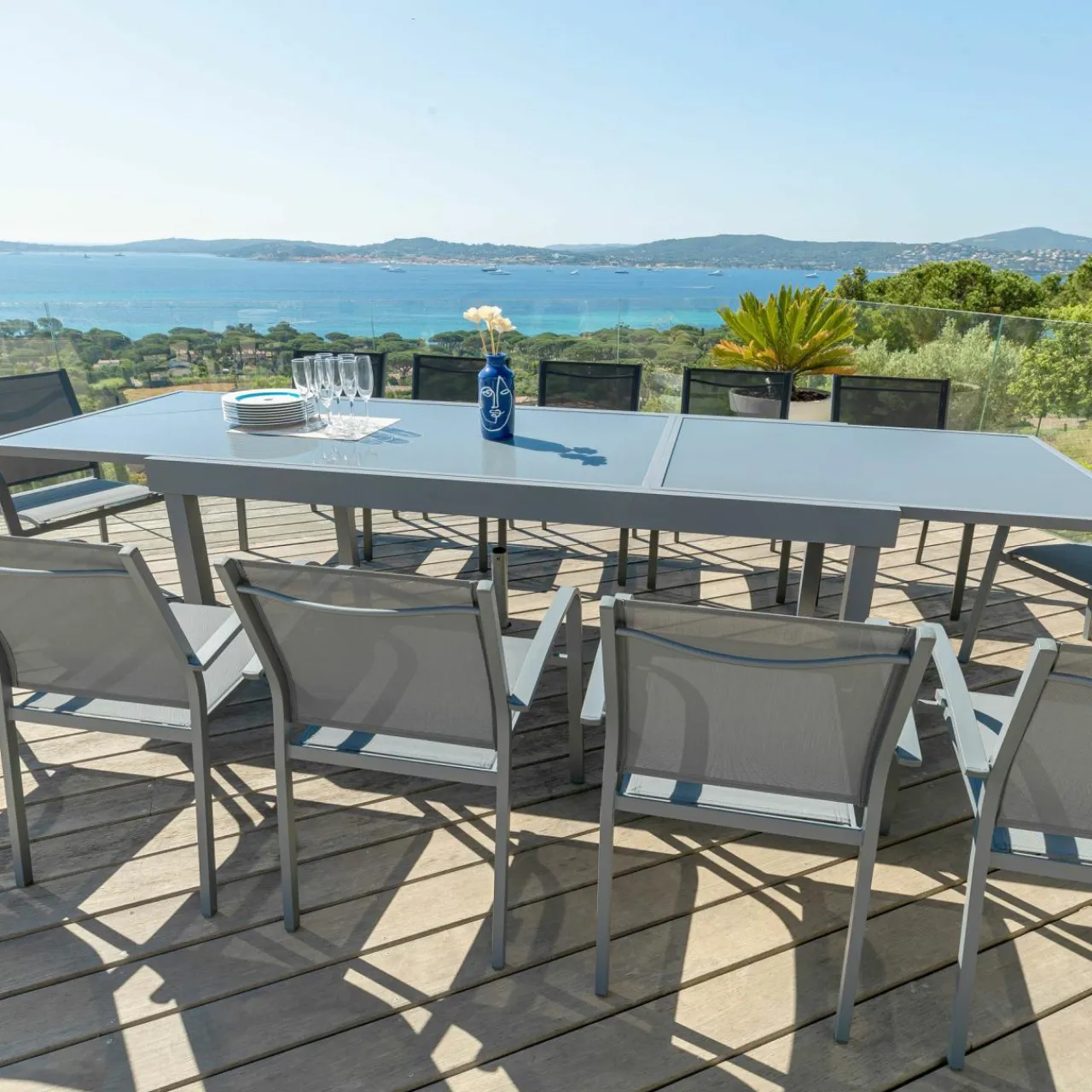 MOBELLIA Table de jardin extensible en verre 12 places (200/320 x 100 cm) Murano Gris Anthracite Clearance