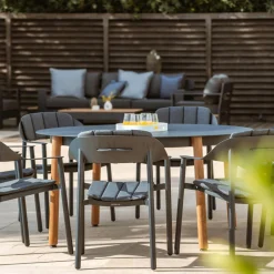 MOBELLIA Table de jardin ronde en aluminium 8 places (D149 cm) Monte Carlo Gris Anthracite