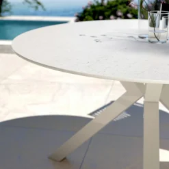MOBELLIA Table de jardin ronde en aluminium et céramique 6 places (D120 cm) Kore Blanc Sale