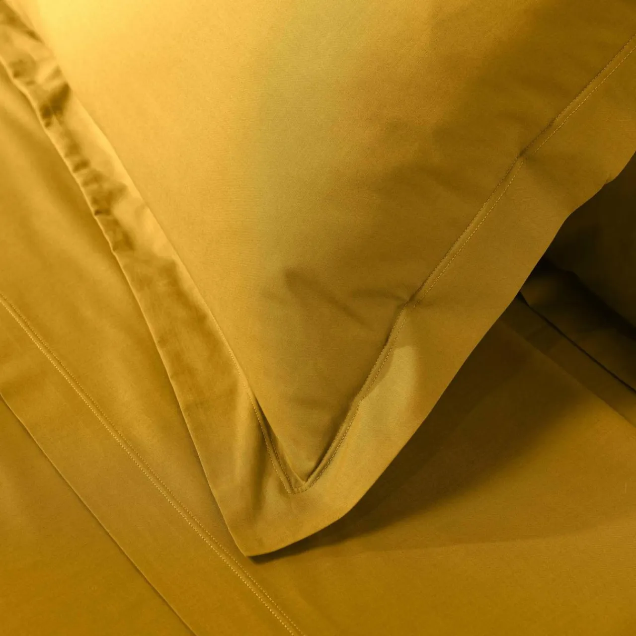 DOUCEUR D'INTERIEUR Taie d'oreiller carrée coton bio (63 x 63 cm) Biolina Jaune ocre Best