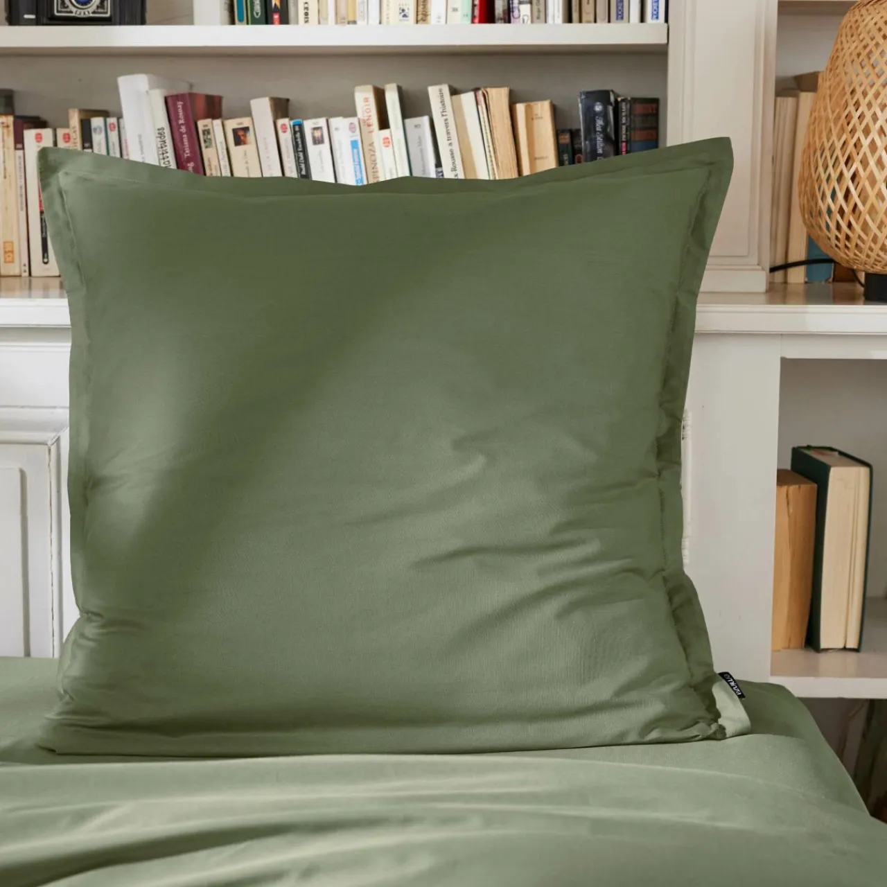 EMINZA Taie d'oreiller carrée percale de coton (80 x 80 cm) Cali Vert romarin