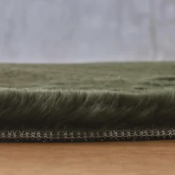 EMINZA Tapis rectangulaire fausse fourrure (140 x 200 cm) Finn Vert kaki