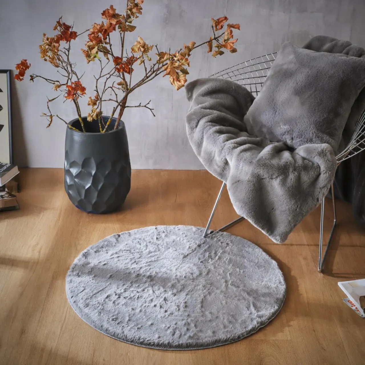 EMINZA Tapis rond fausse fourrure (80 cm) Finn Gris Anthracite Clearance