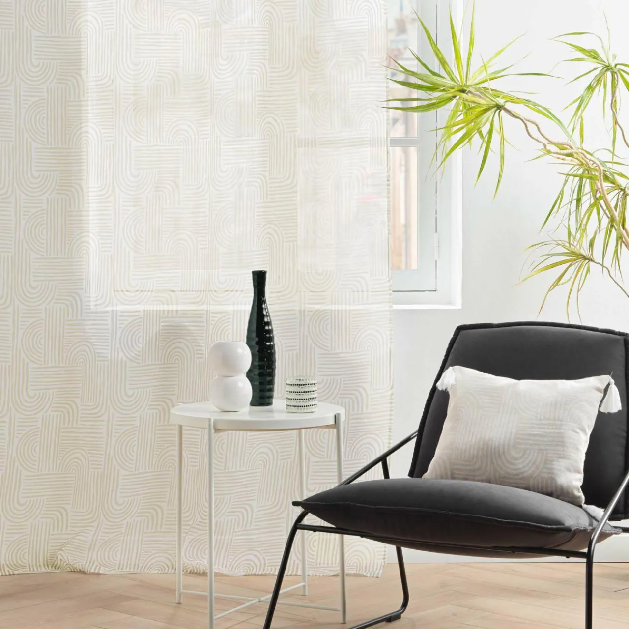 DOUCEUR D'INTERIEUR Voilage œillets (140 x 240 cm) Pandore Blanc Sale