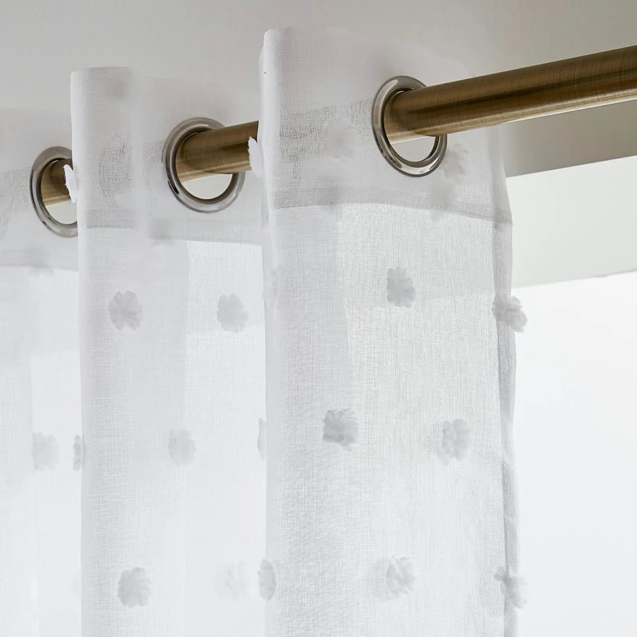 EMINZA Voilage oeillets pompons (140 x 280 cm) Emie Blanc Hot