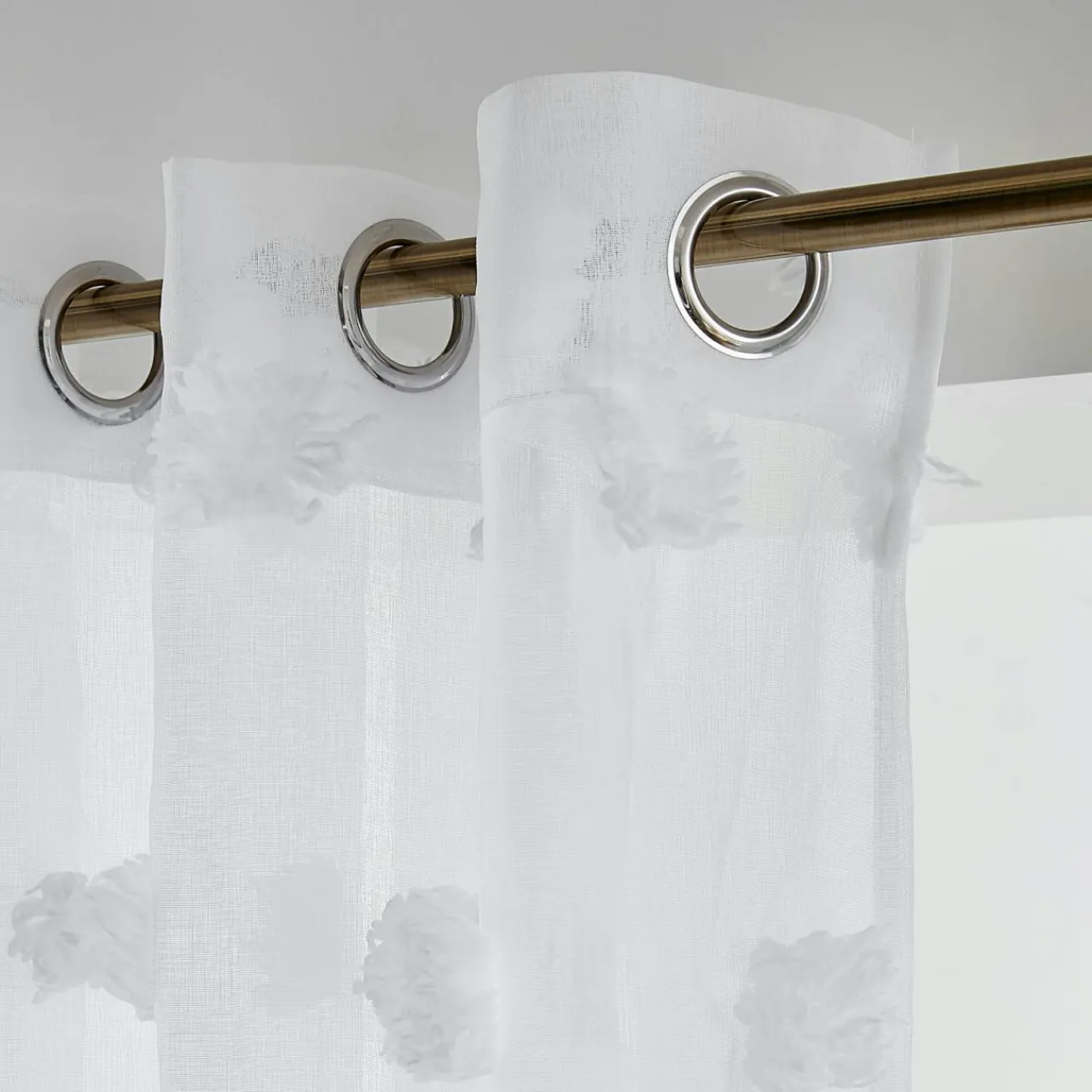 EMINZA Voilage oeillets pompons (280 x 240 cm) Suzie Blanc